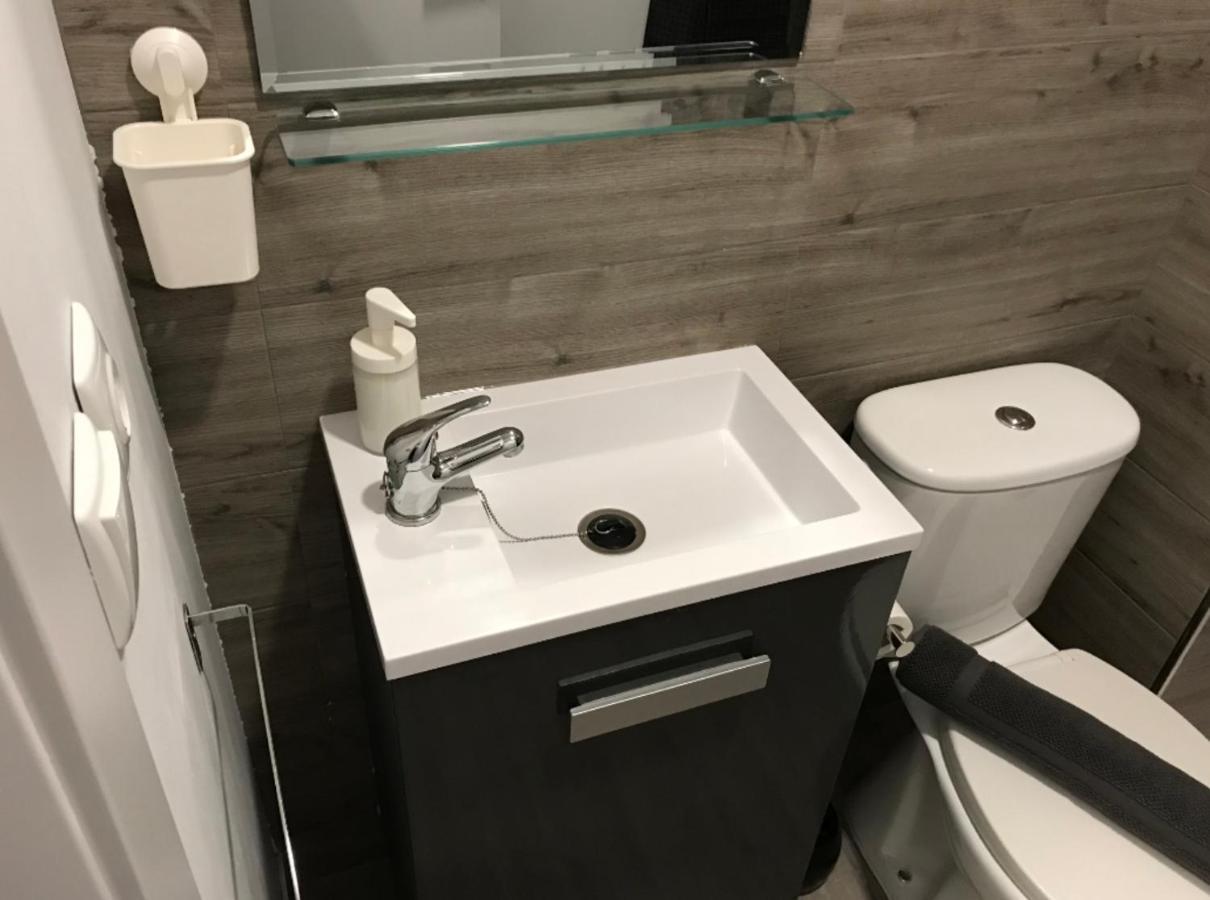 Pequeno Alojamiento Con Mini Piscina - No Climatizada Валенсия Экстерьер фото